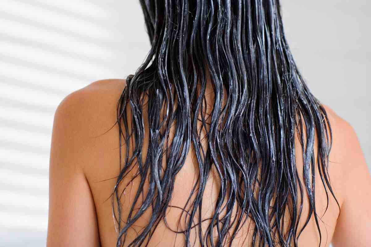 Lasciar asciugare i capelli all'aria