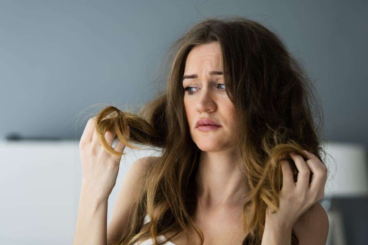 Capelli danneggiati: il trattamento fai da te