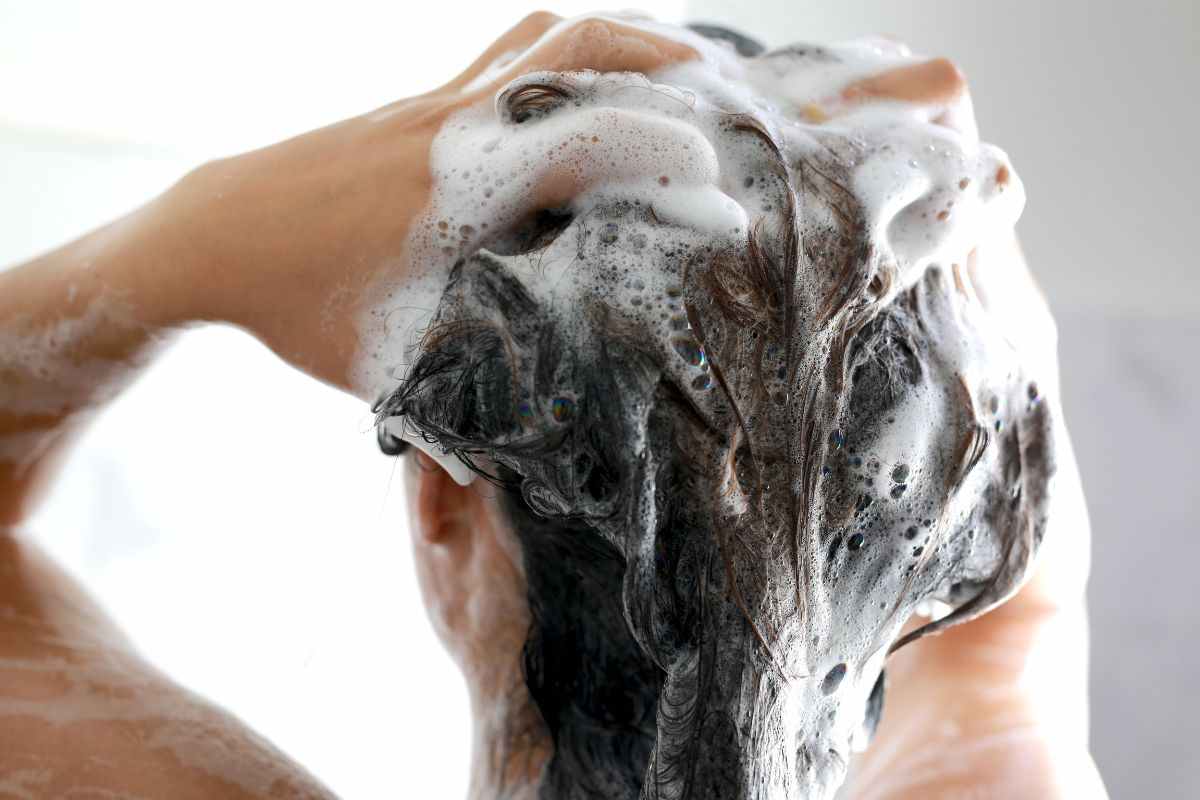 Shampoo detossinanti: cosa sono e a cosa servono